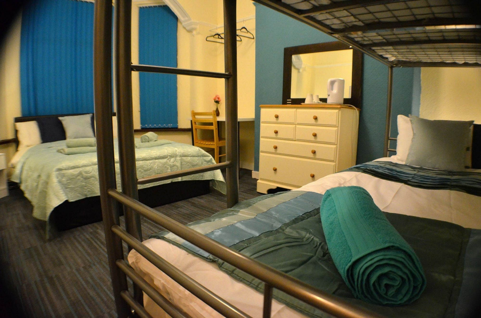 Birchfields Guest House Манчестер Екстер'єр фото
