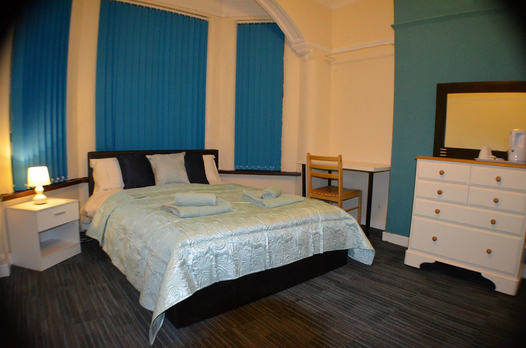 Birchfields Guest House Манчестер Екстер'єр фото